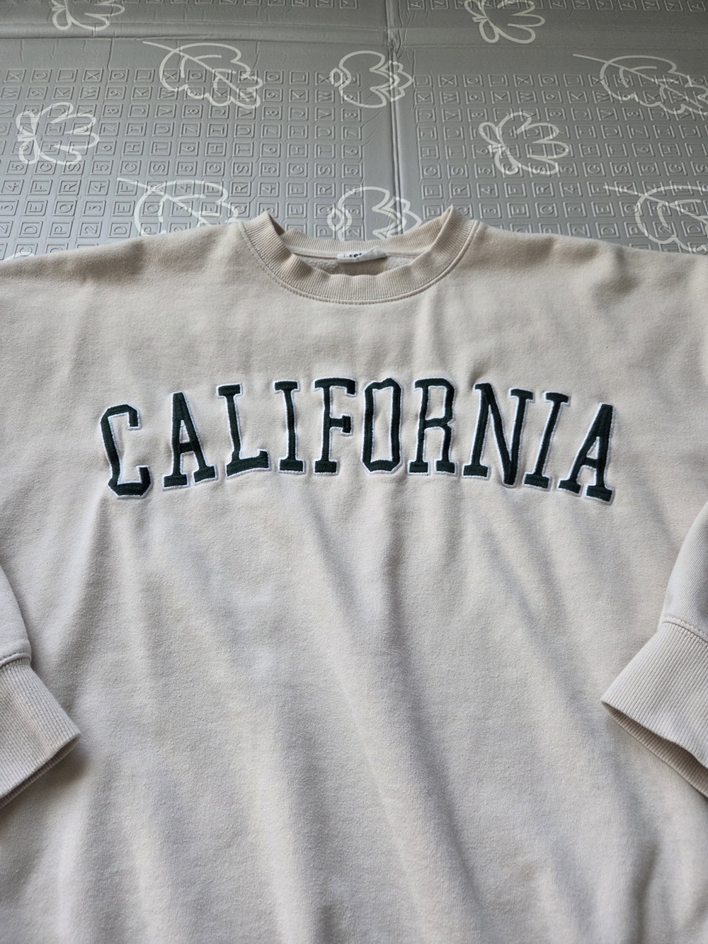 California Crewneck Sweatshirt - Beige - Picture 2 of 8